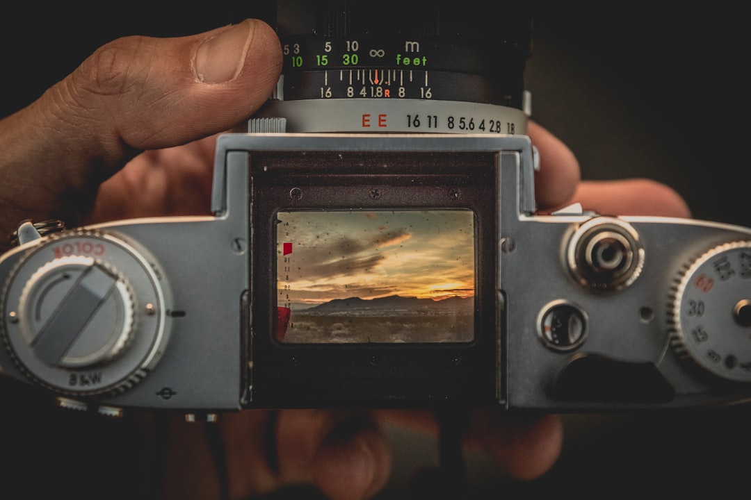 Capturing Moments: A Guide to Essential Photography Equipment Capturing Moments: A Guide to Essential Photography Equipment