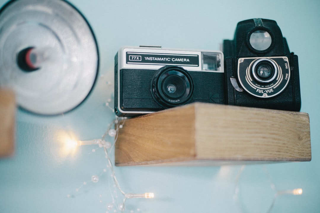 Capturing Moments: A Guide to Essential Photography Gear Capturing Moments: A Guide to Essential Photography Gear